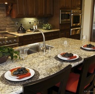 Traditional Dark Wood (Golden) Kitchen