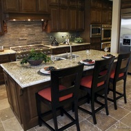 Traditional Dark Wood (Golden) Kitchen