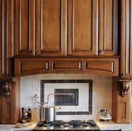 Traditional Dark Wood (Golden) Kitchen