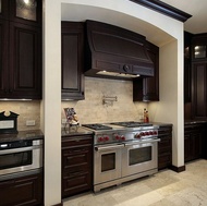 Traditional Dark Wood (Black) Kitchen