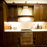 Traditional Dark Wood (Walnut) Kitchen