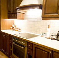 Traditional Dark Wood (Walnut) Kitchen