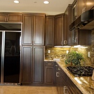 Traditional Dark Wood (Walnut) Kitchen