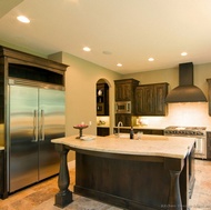 Traditional Dark Wood (Walnut) Kitchen