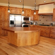 Traditional Light Wood Kitchen