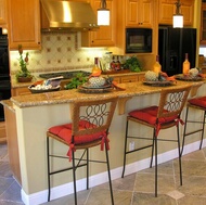 Traditional Light Wood Kitchen