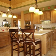 Traditional Light Wood Kitchen