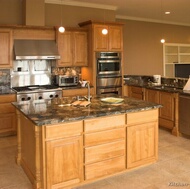 Traditional Light Wood Kitchen