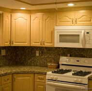 Traditional Light Wood Kitchen