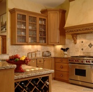 Traditional Light Wood Kitchen