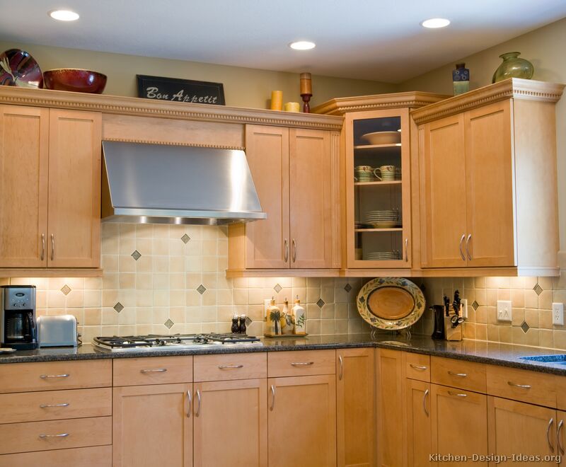 Pictures of Kitchens - Traditional - Light Wood Kitchen Cabinets (Page 3)