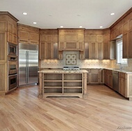 Traditional Light Wood Kitchen