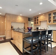 Traditional Light Wood Kitchen