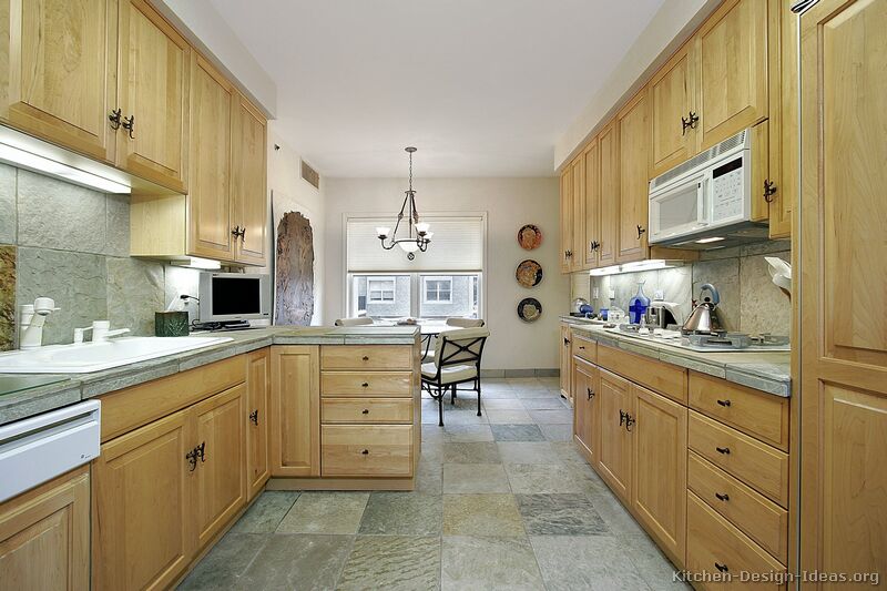 Pictures of Kitchens - Traditional - Light Wood Kitchen Cabinets (Page 4)