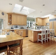 Traditional Light Wood Kitchen