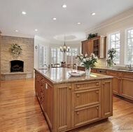 Traditional Light Wood Kitchen