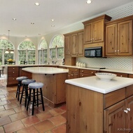 Traditional Light Wood Kitchen