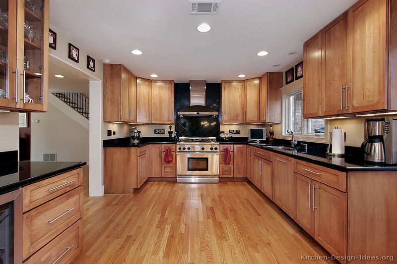 Pictures of Kitchens - Traditional - Light Wood Kitchen Cabinets (Page 4)