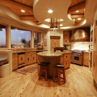 Traditional Light Wood Kitchen