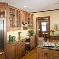 Traditional Light Wood Kitchen