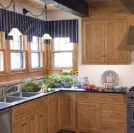 Traditional Light Wood Kitchen