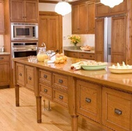 Traditional Light Wood Kitchen