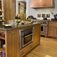 Traditional Light Wood Kitchen