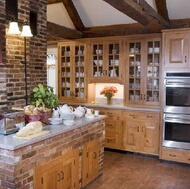 Traditional Light Wood Kitchen