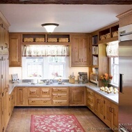 Traditional Light Wood Kitchen