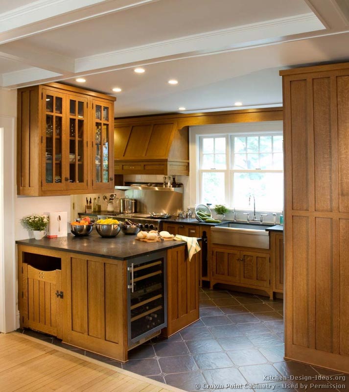 Craftsman Kitchen Design Ideas and Photo Gallery