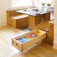 Traditional Light Wood Kitchen