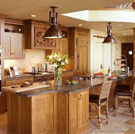 Traditional Light Wood Kitchen