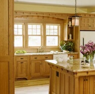 Traditional Light Wood Kitchen