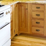 Traditional Light Wood Kitchen