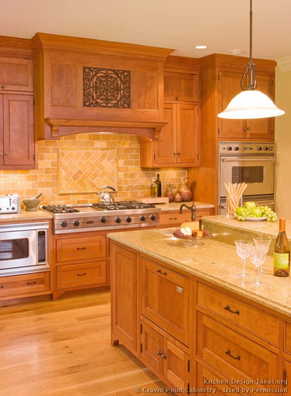 Kitchen Cabinets with Lights