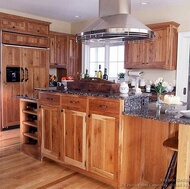 Traditional Light Wood Kitchen