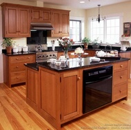 Traditional Light Wood Kitchen