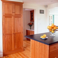 Traditional Light Wood Kitchen