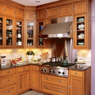 Traditional Light Wood Kitchen