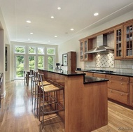 Traditional Light Wood Kitchen