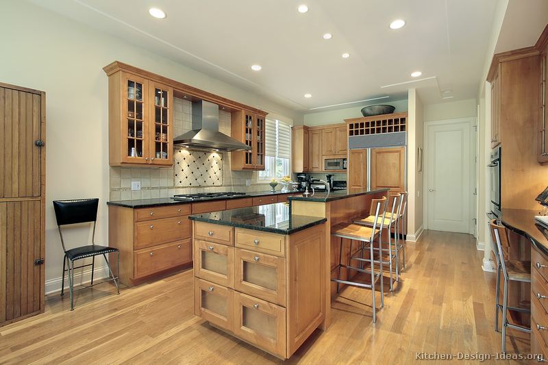 Pictures of Kitchens - Traditional - Light Wood Kitchen Cabinets