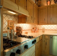 Traditional Light Wood Kitchen