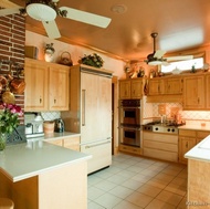 Traditional Light Wood Kitchen