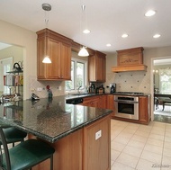 Traditional Light Wood Kitchen