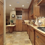 Traditional Light Wood Kitchen