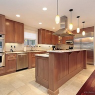 Traditional Light Wood Kitchen