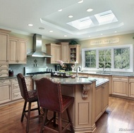 Traditional Light Wood Kitchen