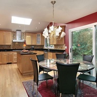 Traditional Light Wood Kitchen