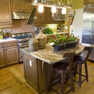 Traditional Medium Wood (Brown) Kitchen