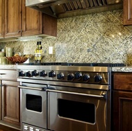 Traditional Medium Wood (Brown) Kitchen